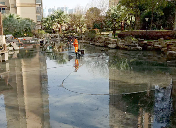 文昌景观池淤泥清理