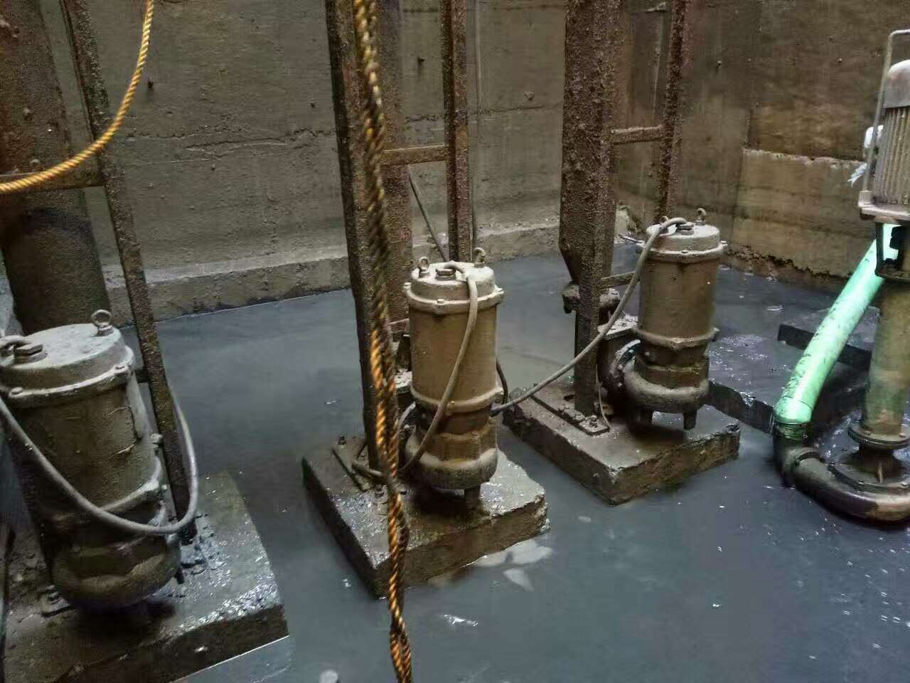 文昌污水池清理